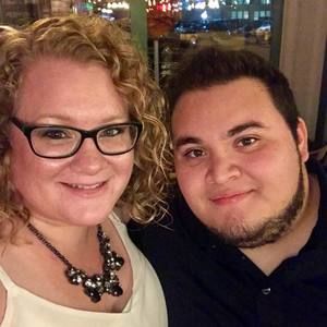 Meet your Posher, Eva